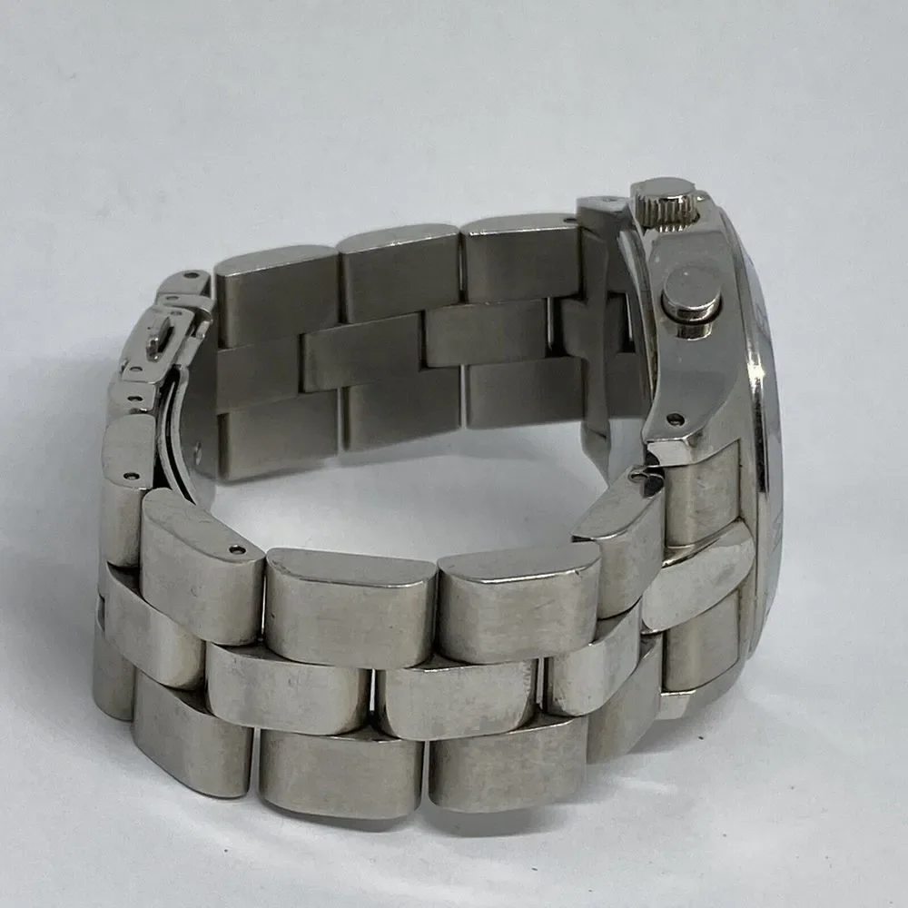 Marc Jacobs MBM8636 Women Silver Stainless Steel Analog Dial Quartz Watch GE587